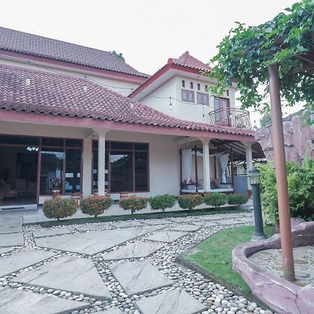 Marry Ind Gunung Kawi Guest House Malang Bumirejo Eksteriør bilde